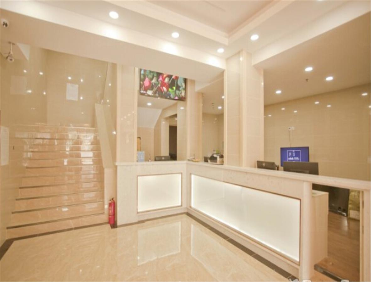 Greentree Inn Liaoning Dalian Railway Station South Shengli Square Express Hotel Exterior foto