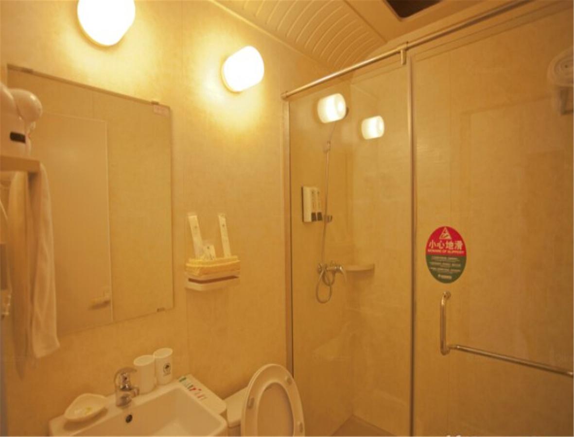 Greentree Inn Liaoning Dalian Railway Station South Shengli Square Express Hotel Exterior foto